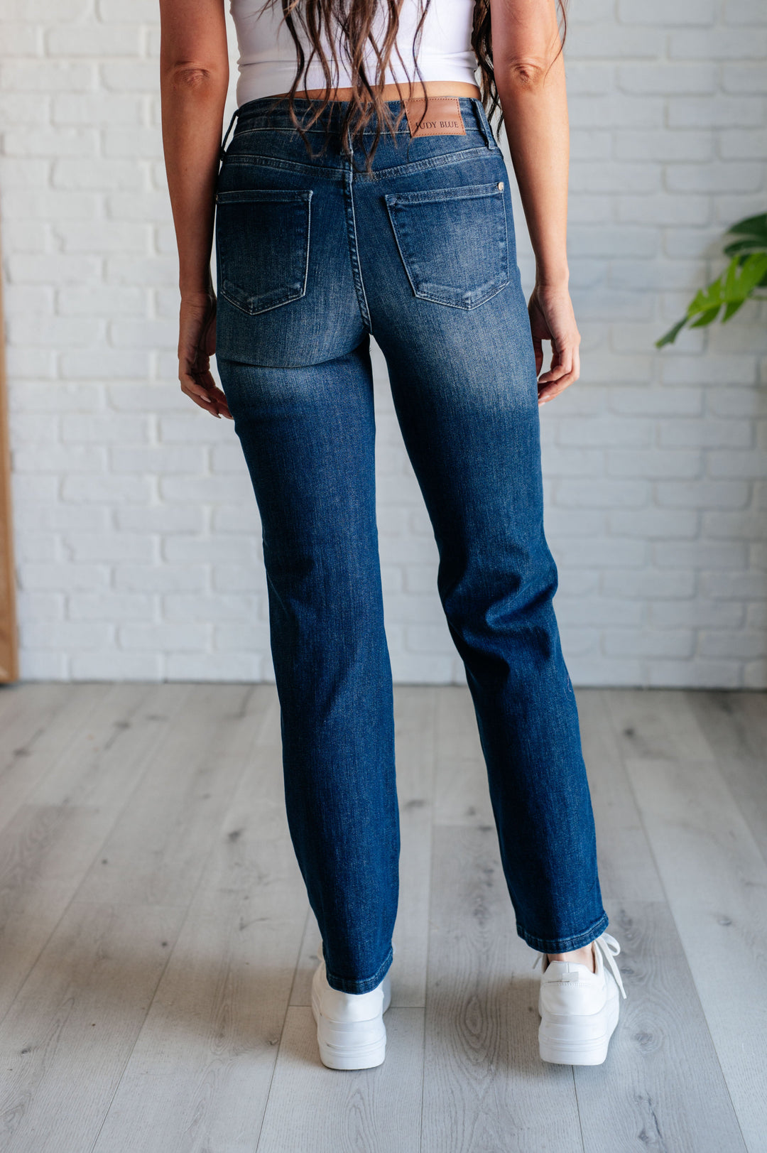 Muriel Mid Rise *TUMMY CONTROL* Classic Straight Judy Blue Jeans