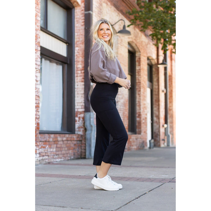 The Delilah - Kick Flare Leggings with Pockets- by Julia Rose