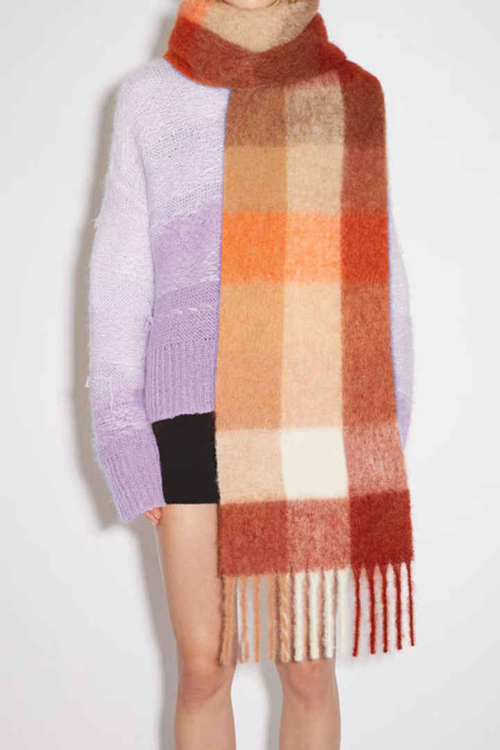 Thermal Fringe Contrast Plaid Scarf