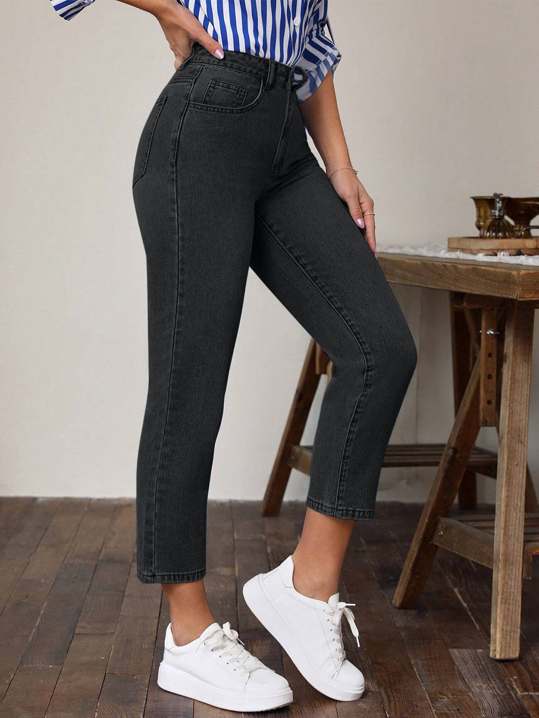 High Waist Jeans with Pockets