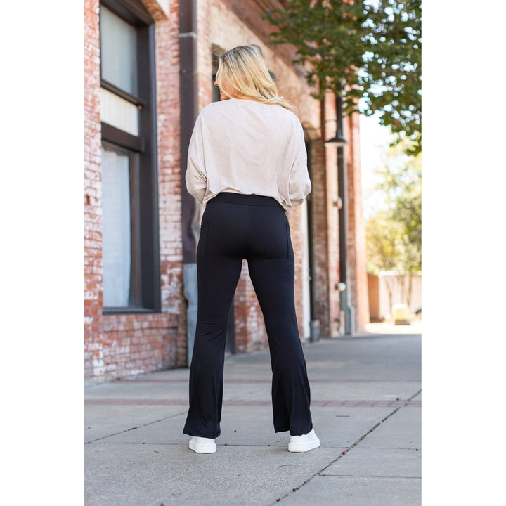 * OW Flare leggings - 27" Black Bootcut Leggings