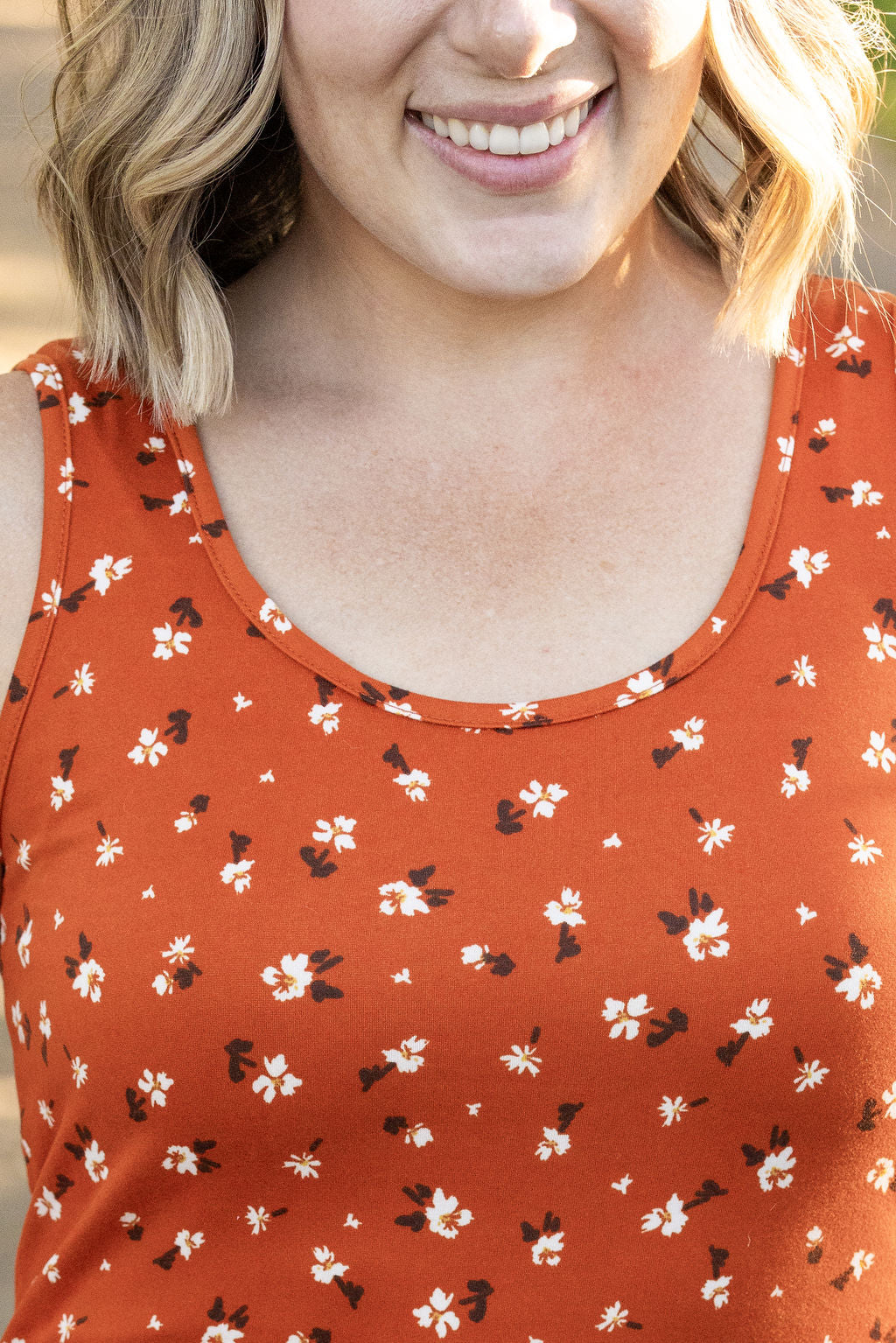 IN STOCK Luxe Crew Tank - Micro Rust Floral