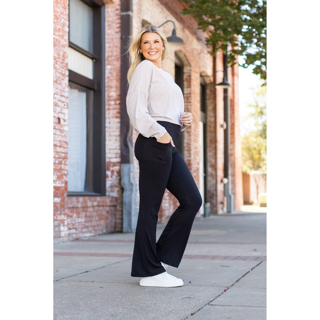 * OW Flare leggings - 27" Black Bootcut Leggings