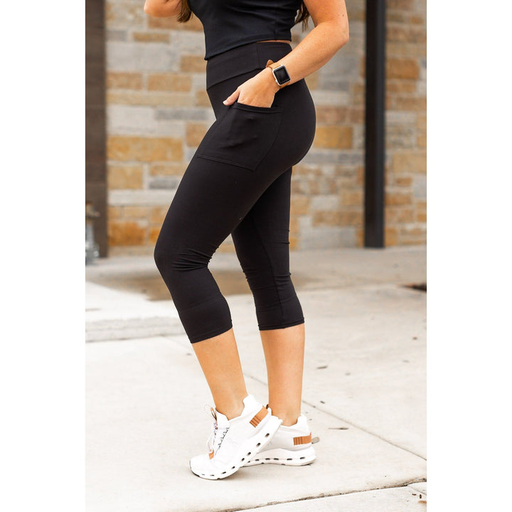 * OW Black CAPRI with POCKETS  - BEST SELLER