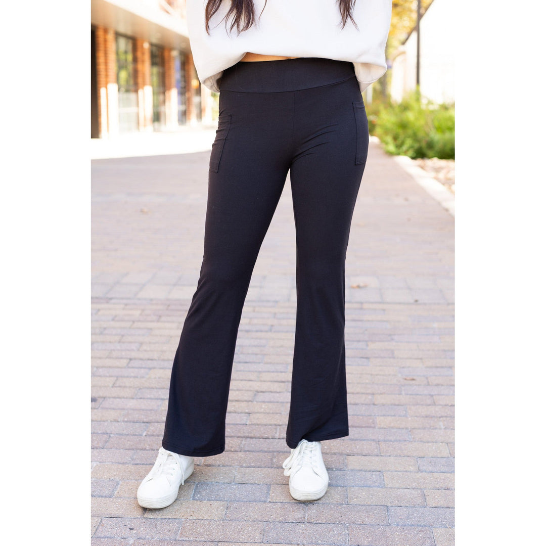 * OW Flare Leggings 30” - Black Bootcut Leggings