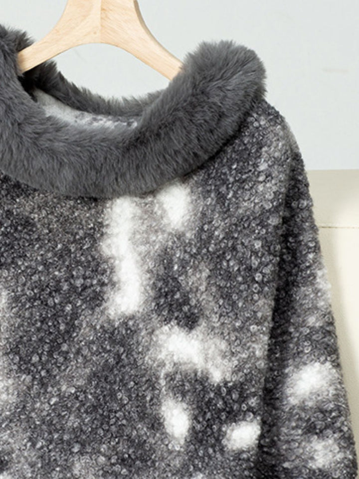 Furry Contrast Three-Quarter Poncho