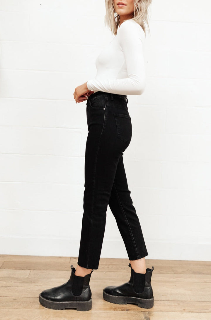 High Waist Mom Fit Jeans In Black