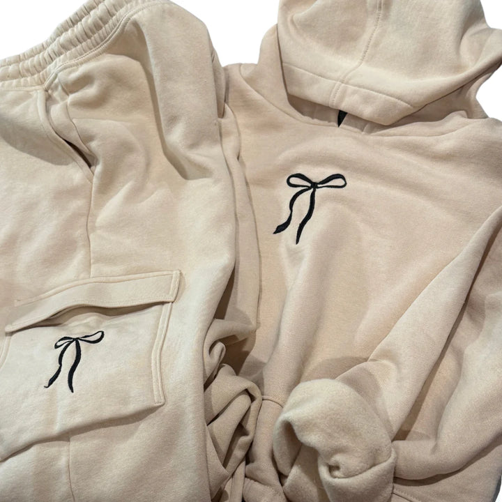 EMBROIDERED COQUETTE CARGO SWEATPANTS