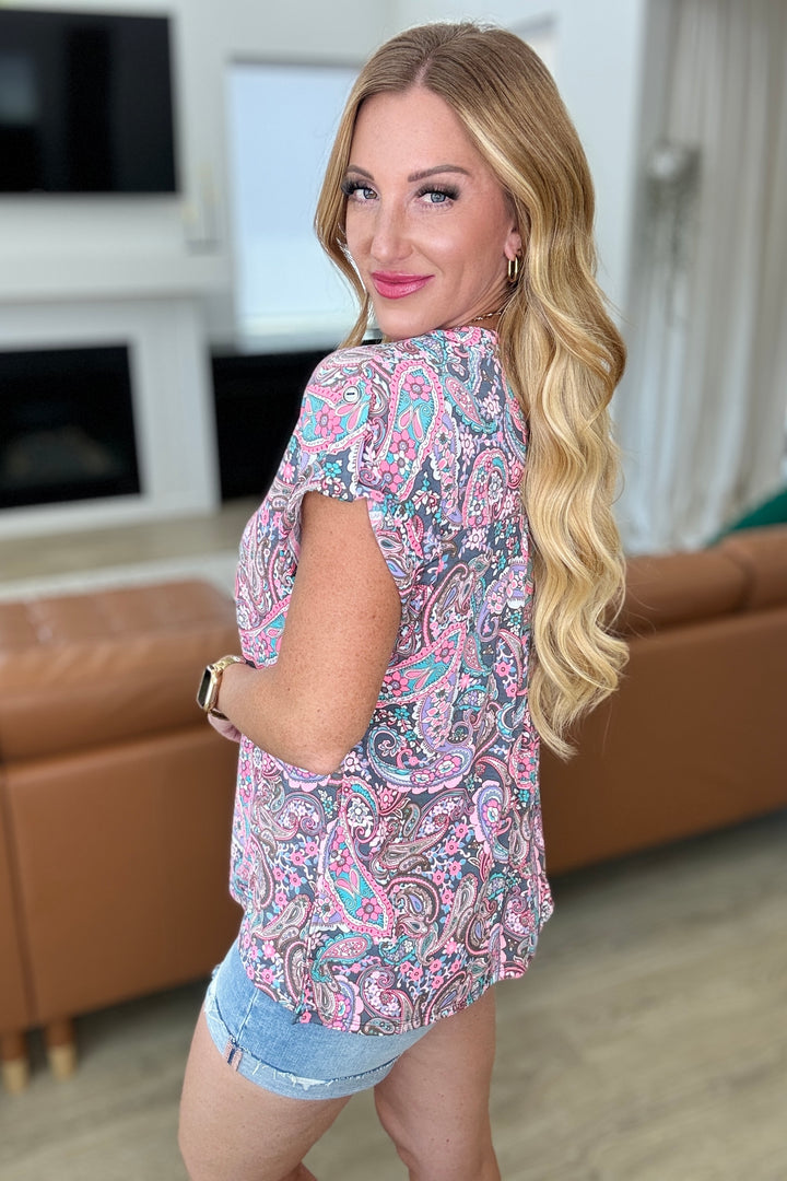 Lizzy Cap Sleeve Top in Charcoal and Pink Paisley