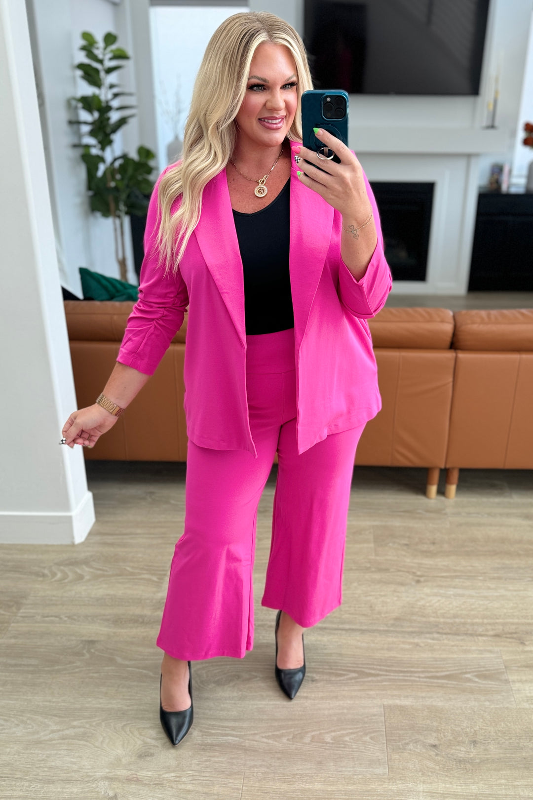 Magic Wide Leg Crop Pants in Hot Pink