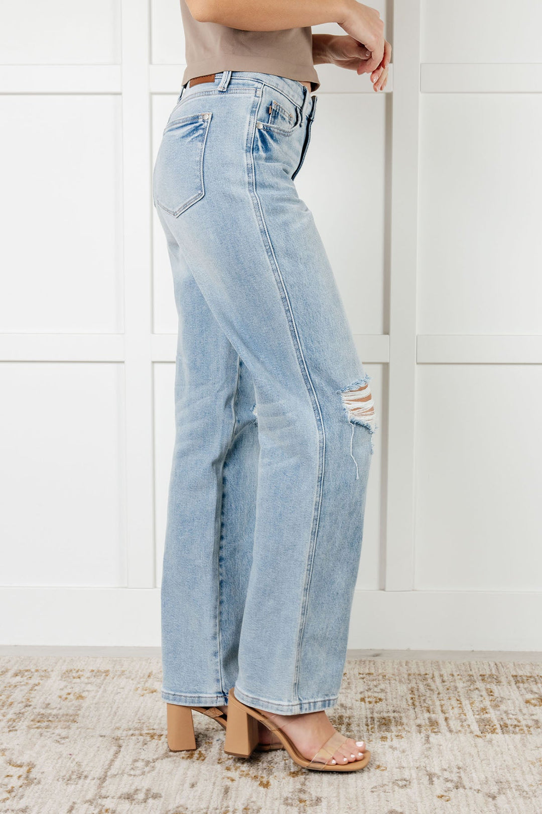 Judy Blue- Patricia High Rise Rigid Magic 90's Straight Jeans