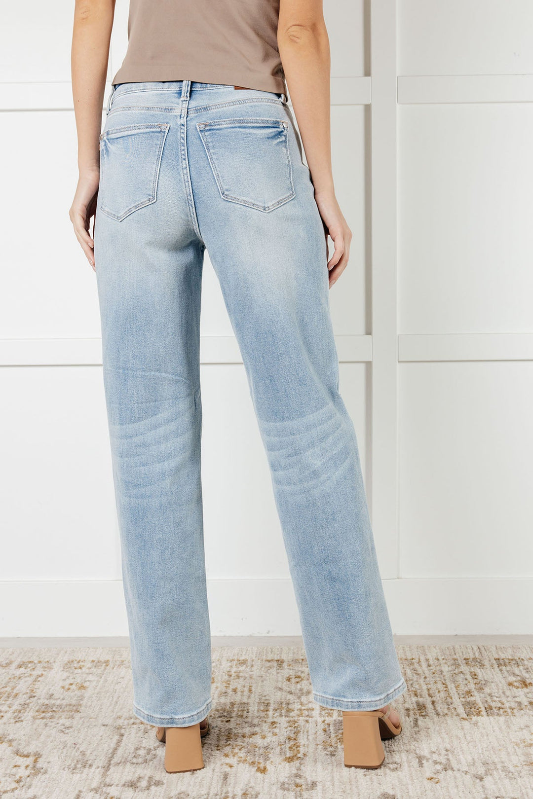 Judy Blue- Patricia High Rise Rigid Magic 90's Straight Jeans