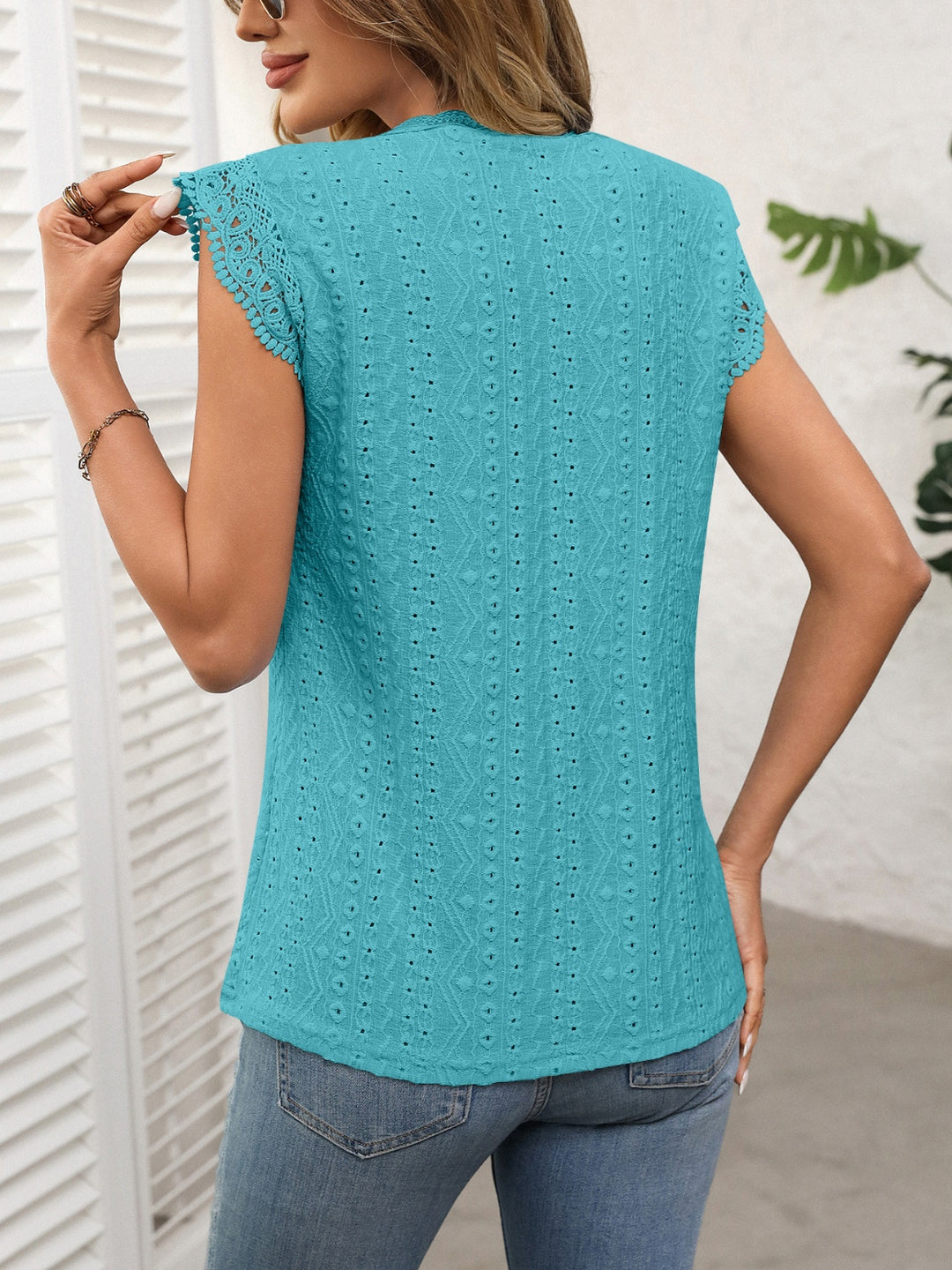 Lace Detail Round Neck Cap Sleeve Top