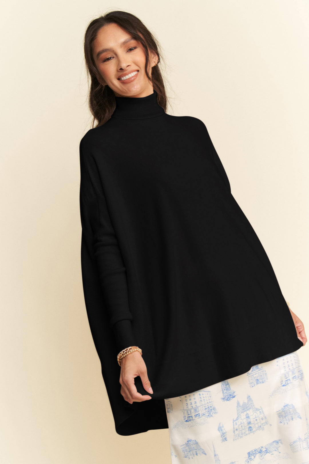 Davi & Dani High-Low Turtleneck Long Sleeve Knit Top