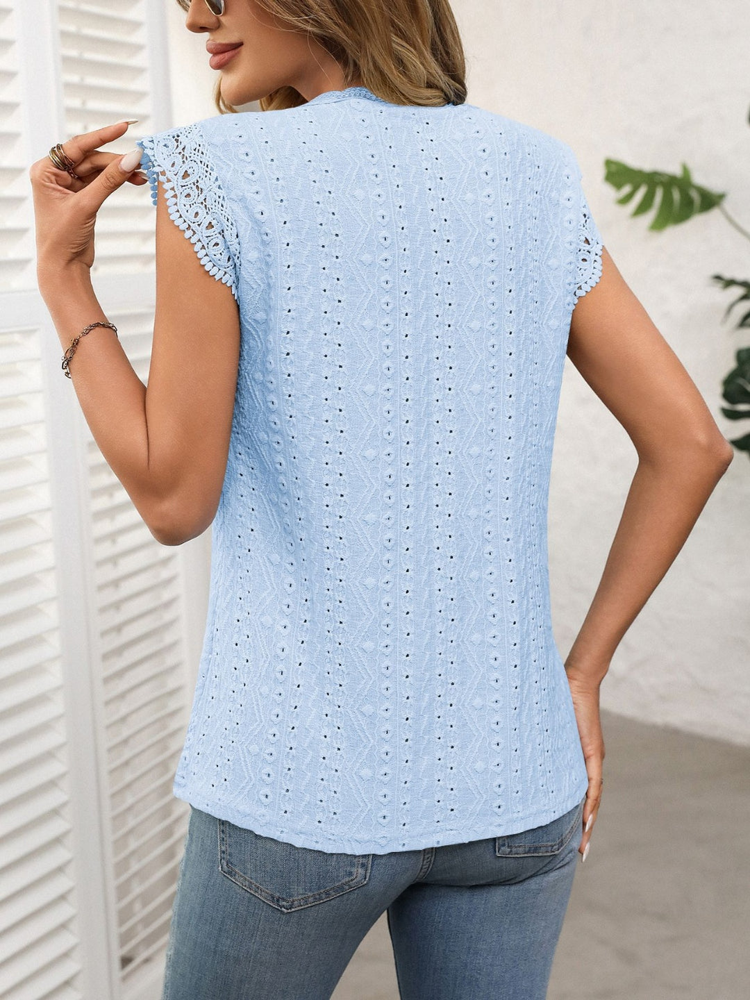 Lace Detail Round Neck Cap Sleeve Top