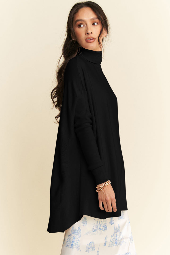 Davi & Dani High-Low Turtleneck Long Sleeve Knit Top