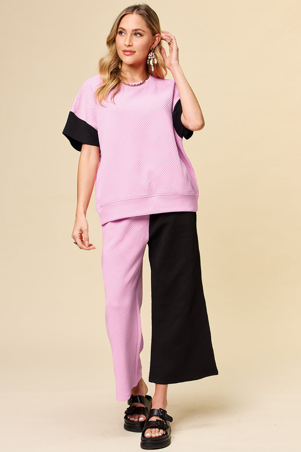 4 Colors* Boujie Babe Textured Contrast T-Shirt and Wide Leg Pants Set